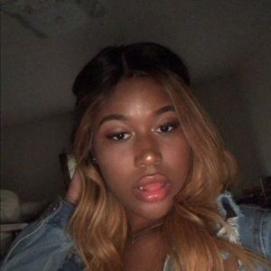 Meet your Posher, Destiny